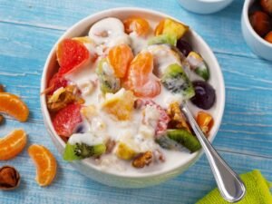 Salada de Frutas com Iogurte Natural